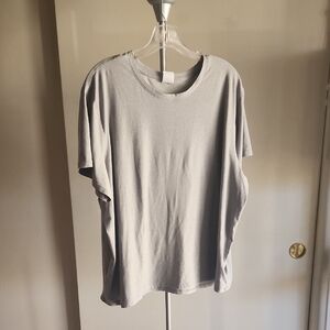 Short Sleeve Tee 🩶